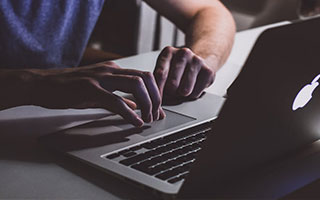 抖音如何通过热点话题提升视频点击率？