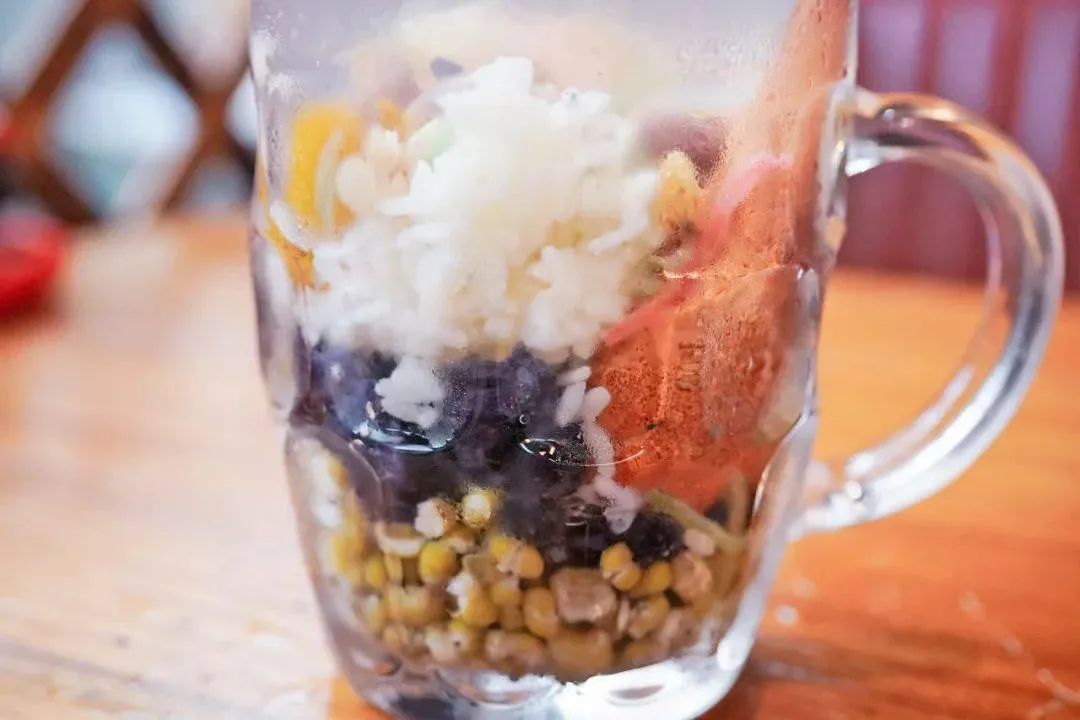 夏季特色甜品_城市记忆老字号甜品_云南黑暗料理网红打卡店,