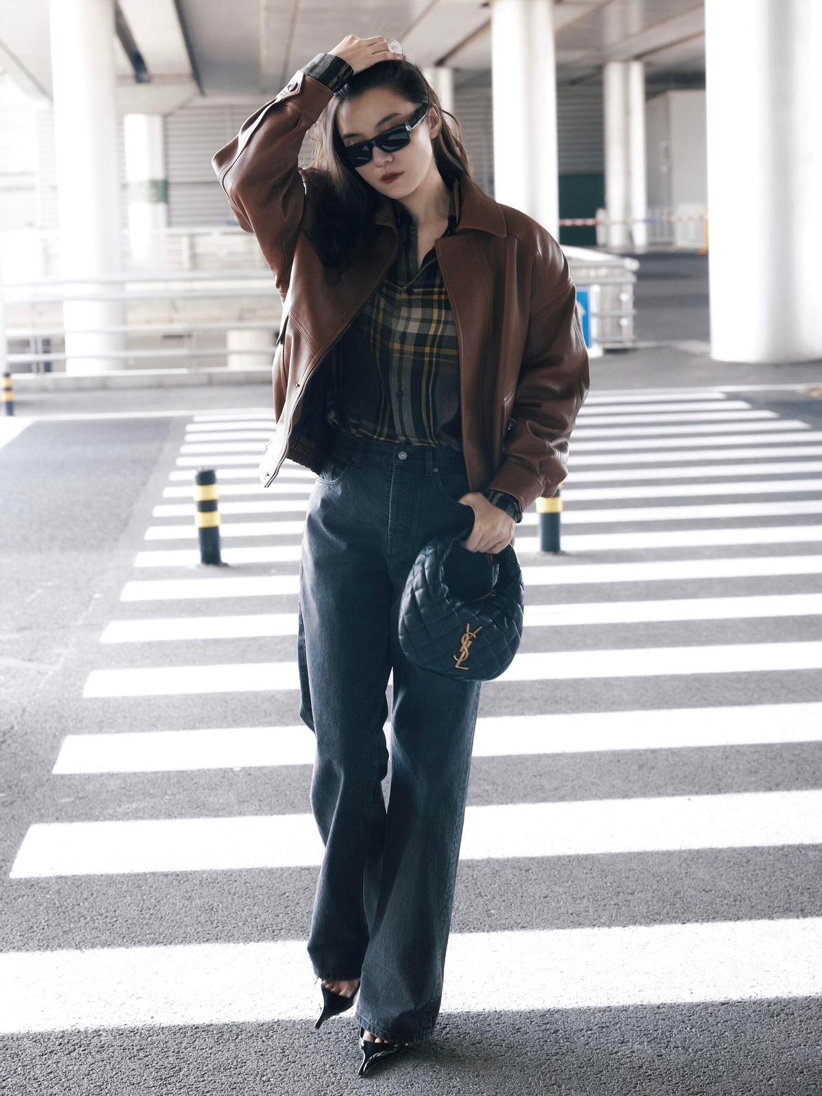 中国中年女明星_中年女性高圆圆时髦穿搭_中年女性杨幂时髦穿搭