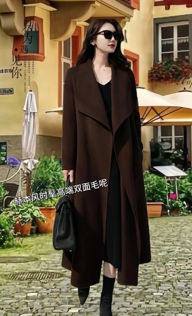 毛领大衣女明星_毛领大衣女怎么搭配_明星v领毛衣