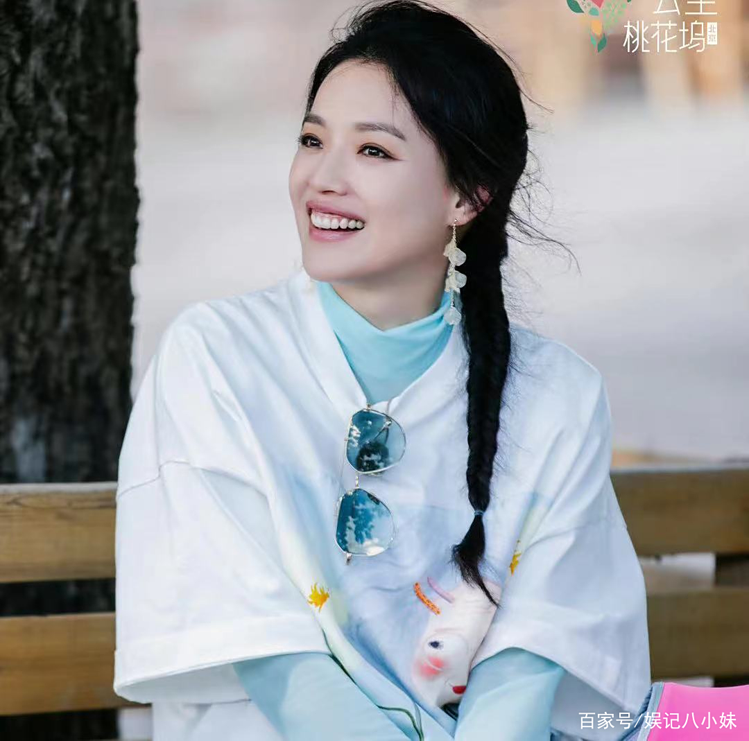 鹅蛋脸女明星_国字脸女明星美_方脸女明星抗老