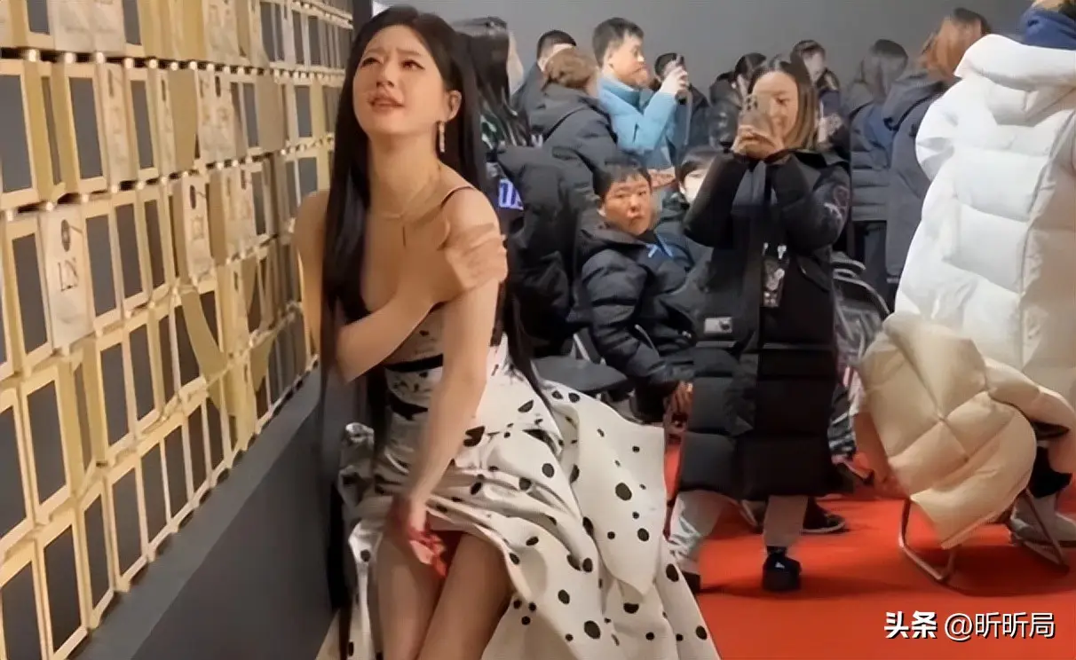 讨厌中国娱乐圈_娱乐圈低俗节目泛滥_娱乐至死现象根源