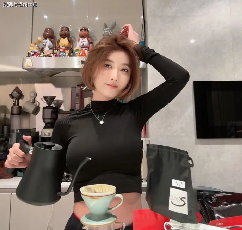 聂小雨回应不雅视频_女网红不雅视频事件_抖音网红聂小雨黑料不打烊,